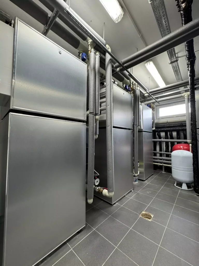 Pompy ciepła Warszawa — kotłownia w budynku mieszkalnym